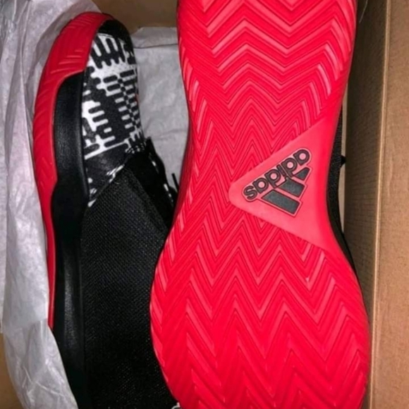 New size 11 adidas mens sneakers - Picture 2 of 4